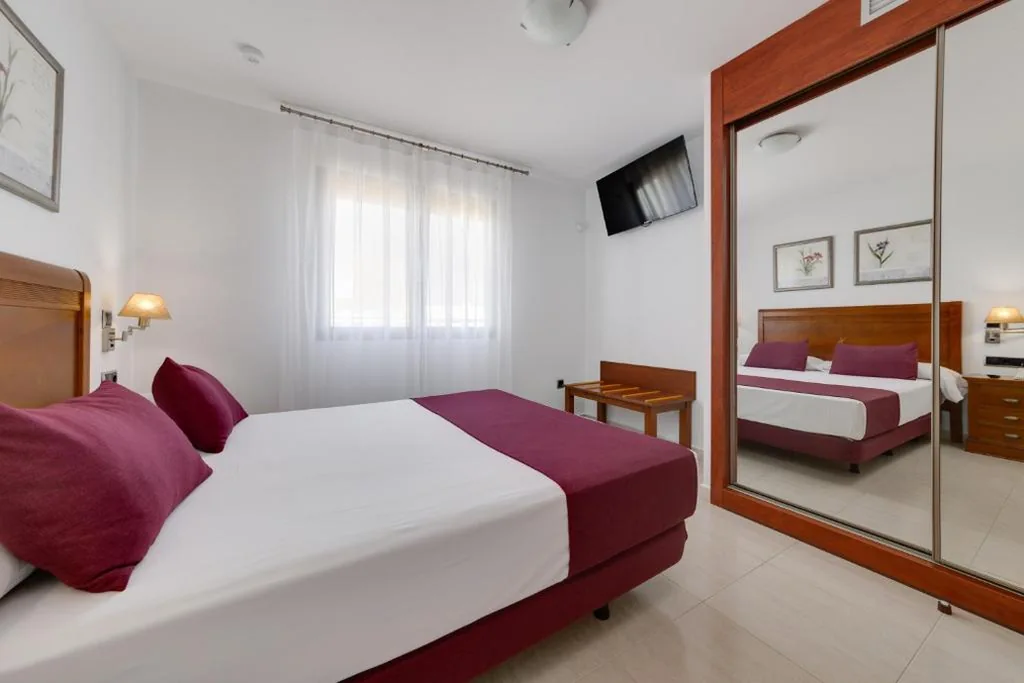 Quarto Familiar com vista mar — Daniya Denia Spa & Business 4*