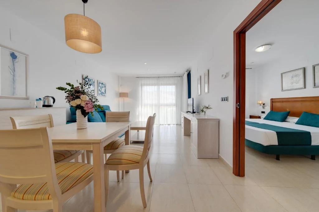 Suite Júnior com vista mar — Daniya Denia Spa & Business 4*