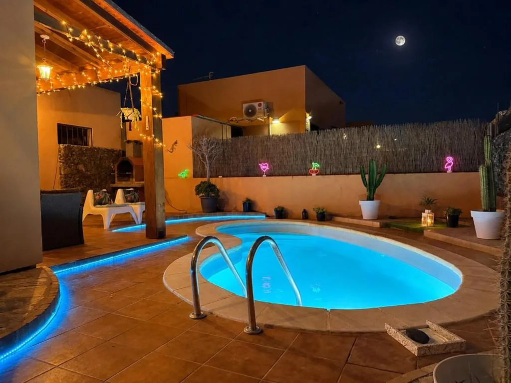 Dar Nur villa Ideal for Families, Couples, and digital Nomads with Private Pool BBQ Solarium