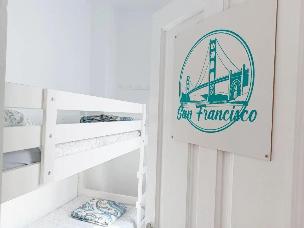 Habitación Doble Económica - 2 camas — Daydream Medano Coliving
