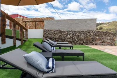 DejaBlue Villa rural con piscina entre mar y montaña — Foto 11