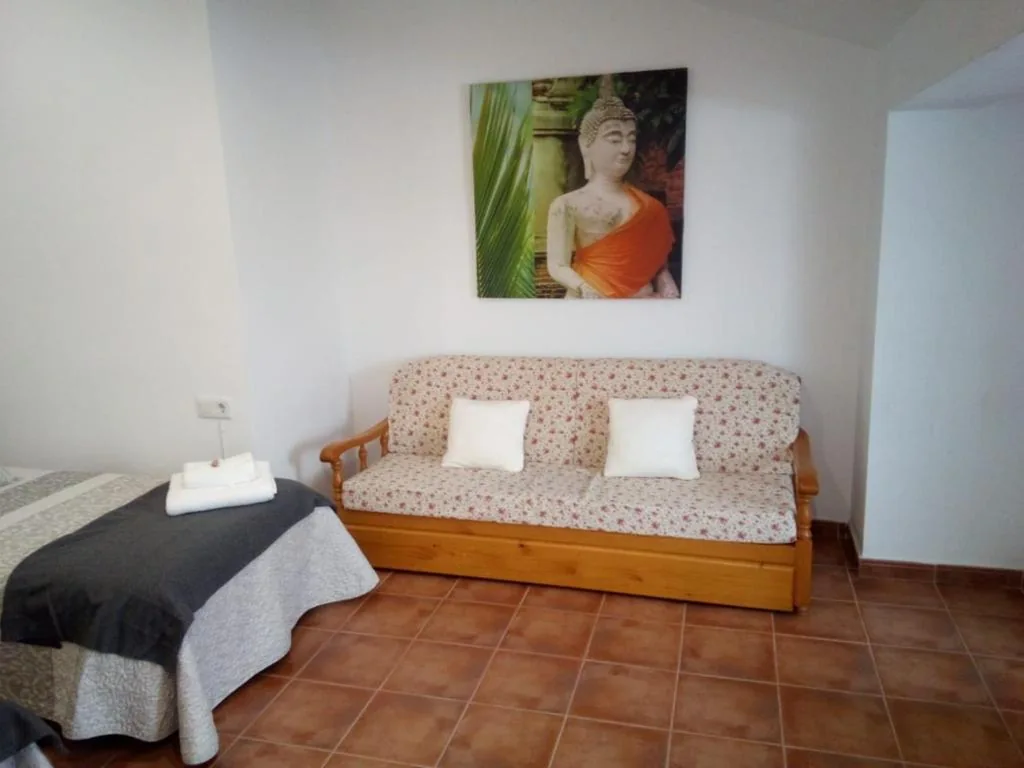 Chambre double avec salle de bains privative - 2 lits — DELICIAS
