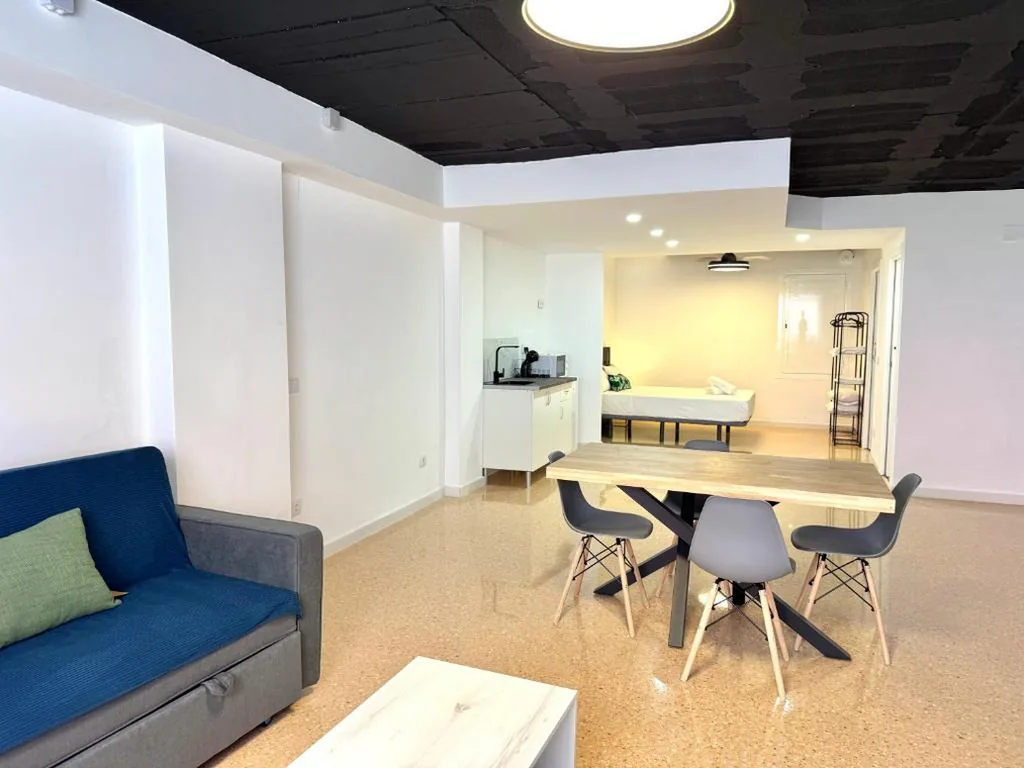 公寓 — Deshoras Apartments