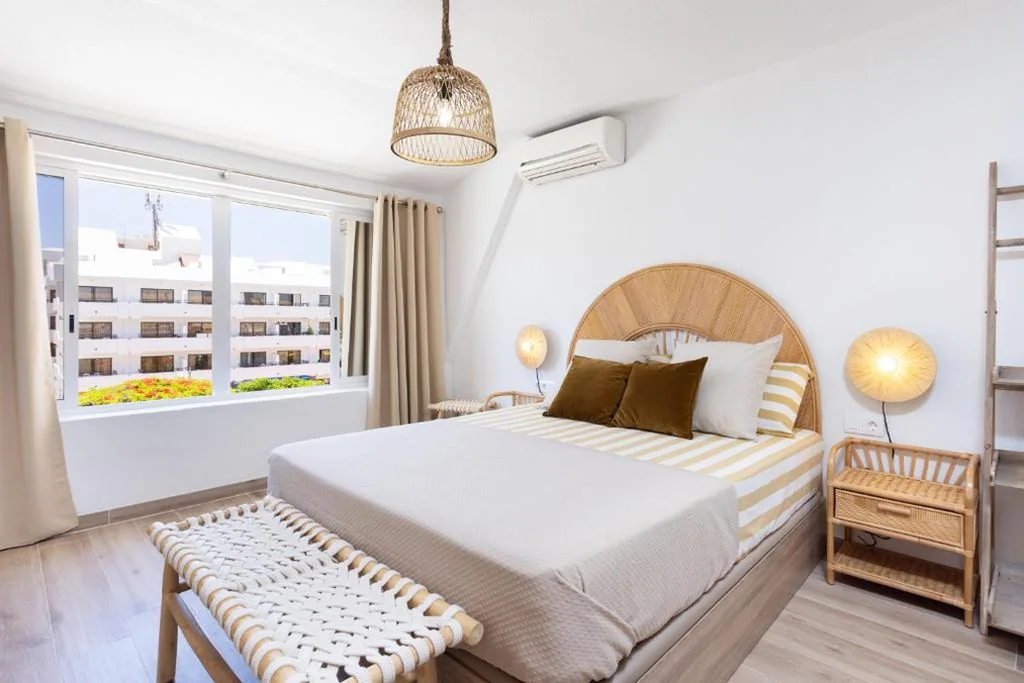 3-Bedroom Apartment — Design house 150m from Las Vistas Beach