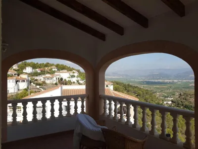 Detached Villa with Panoramic Sea & Mountain Views — 写真 5