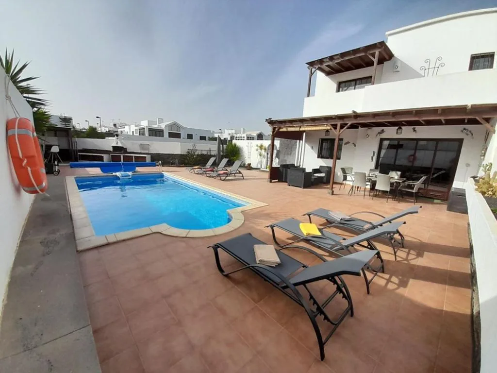Villa de 3 dormitorios — Dias Felices - heated pool