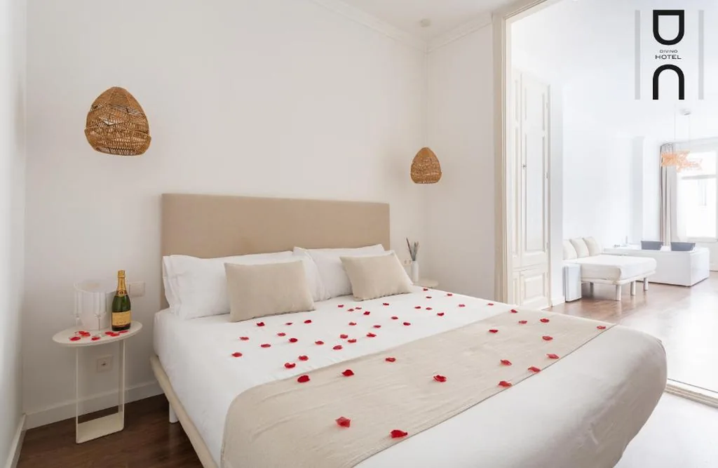 Deluxe Suite mit Whirlpool — Divino Hotel Boutique