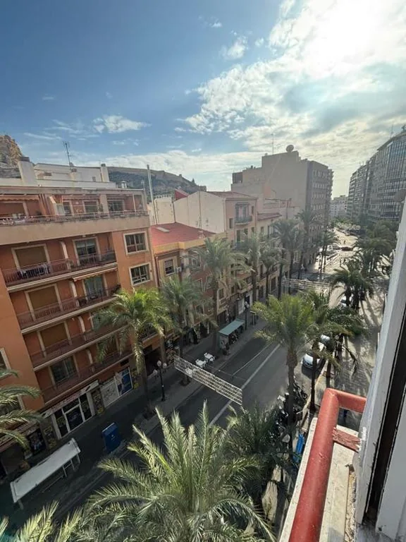 Chambre double avec salle de bains commune — DM CITY CENTRE Alicante Rooms