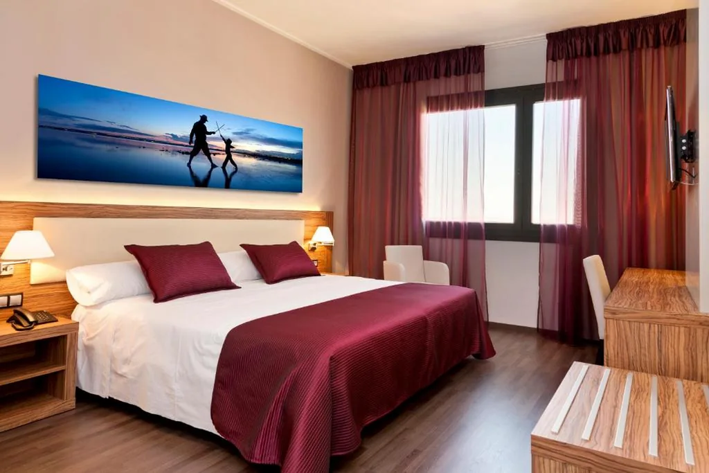Habitación Doble con vistas a la laguna y acceso al spa — Dña Monse Hotel Spa & Golf