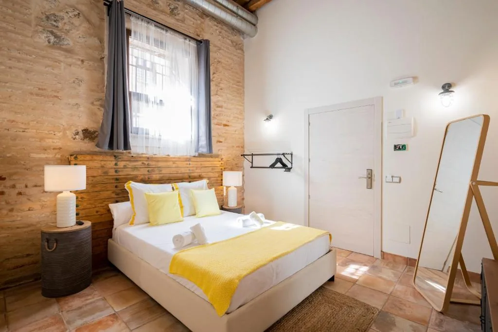 Camera doppia accessibile alle persone con mobilità ridotta — Dobo Azacanes Hostal