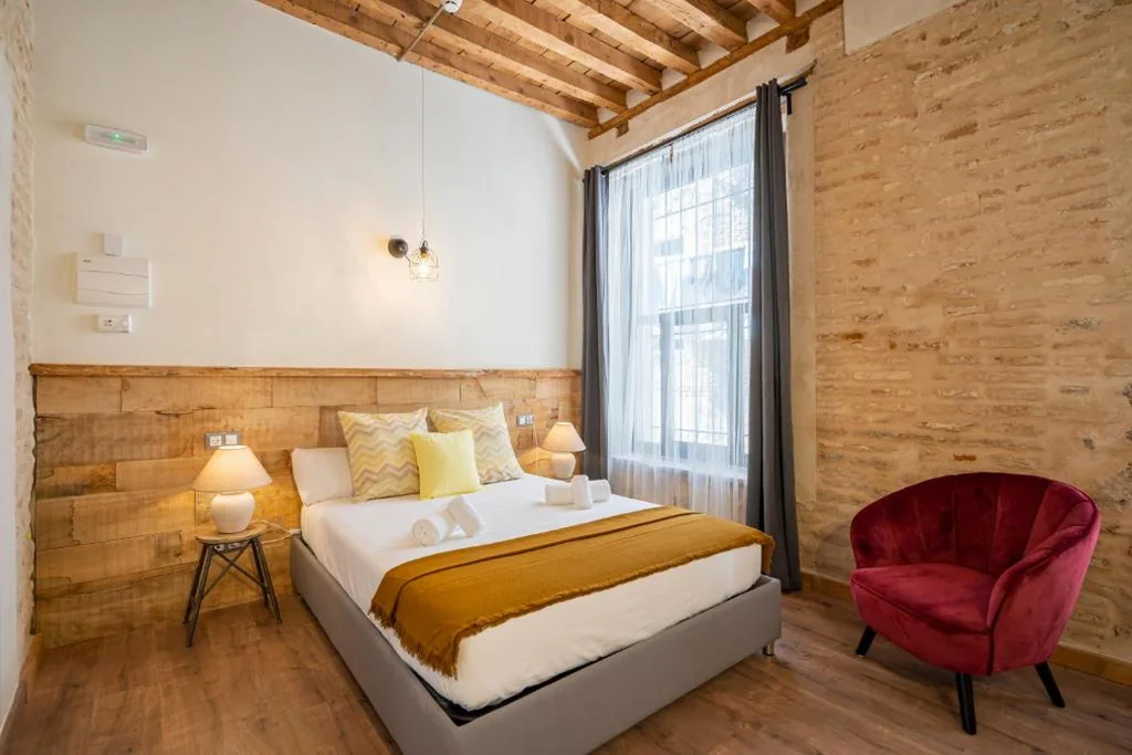 Camera Superior - 1 letto grande — Dobo Azacanes Hostal