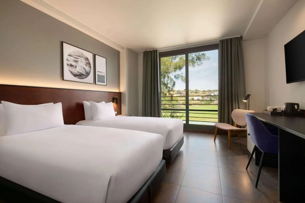 Twin Room with Terrace and Pool View — Dolce by Wyndham Barcelona Resort 4 Sup