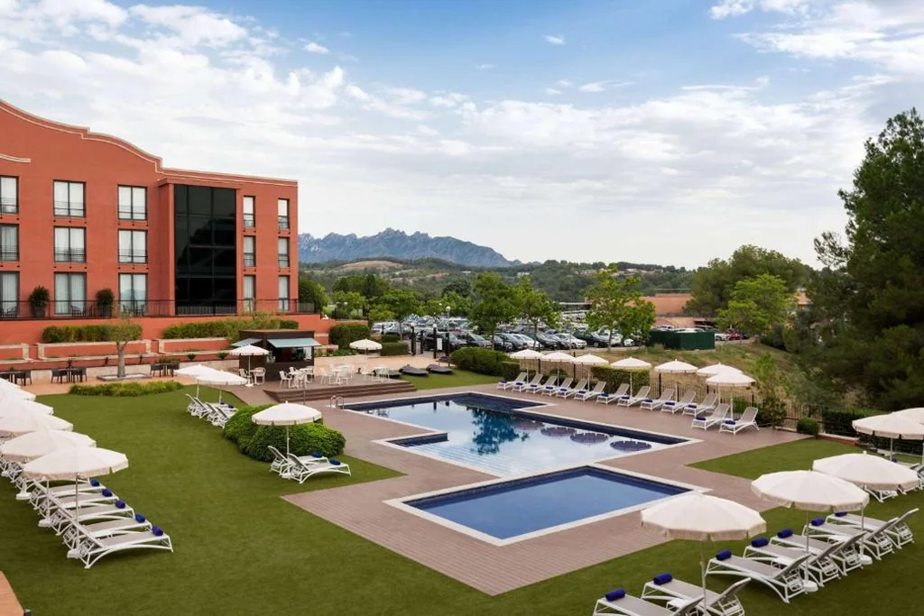 Twin Room with Pool View — Dolce by Wyndham Barcelona Resort 4 Sup