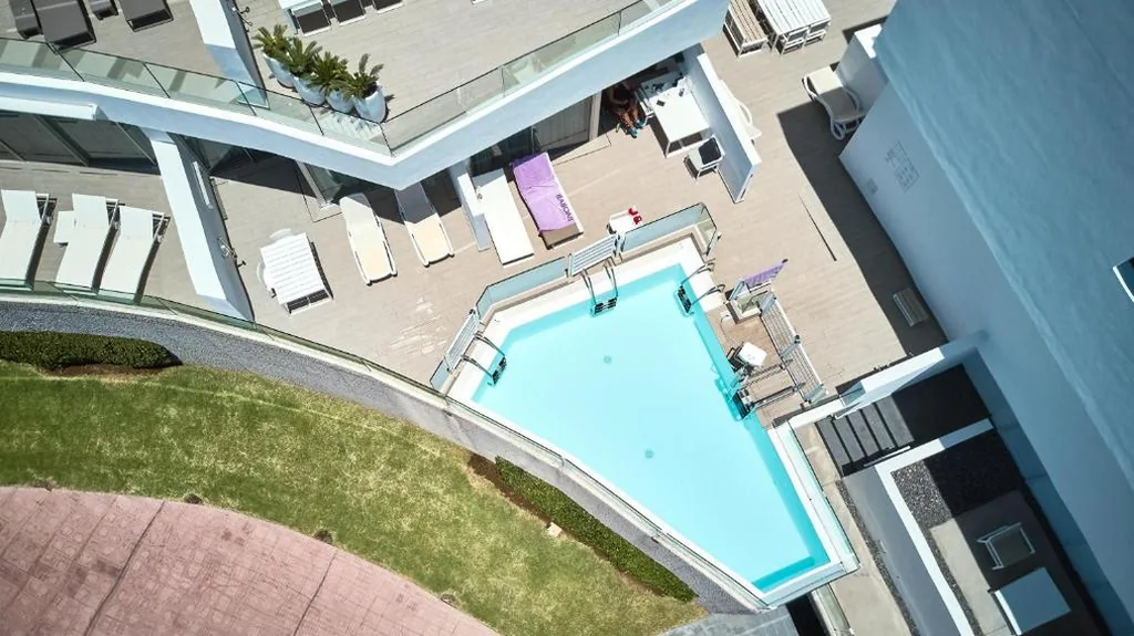 Studio XS – barrierefrei für Personen mit eingeschränkter Mobilität — Domes Baobab Suites