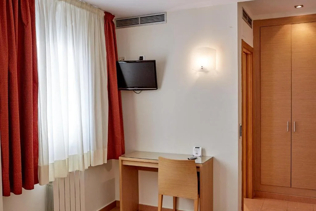 Camera Familiare (2 adulti e 2 bambini) — Doña Lola