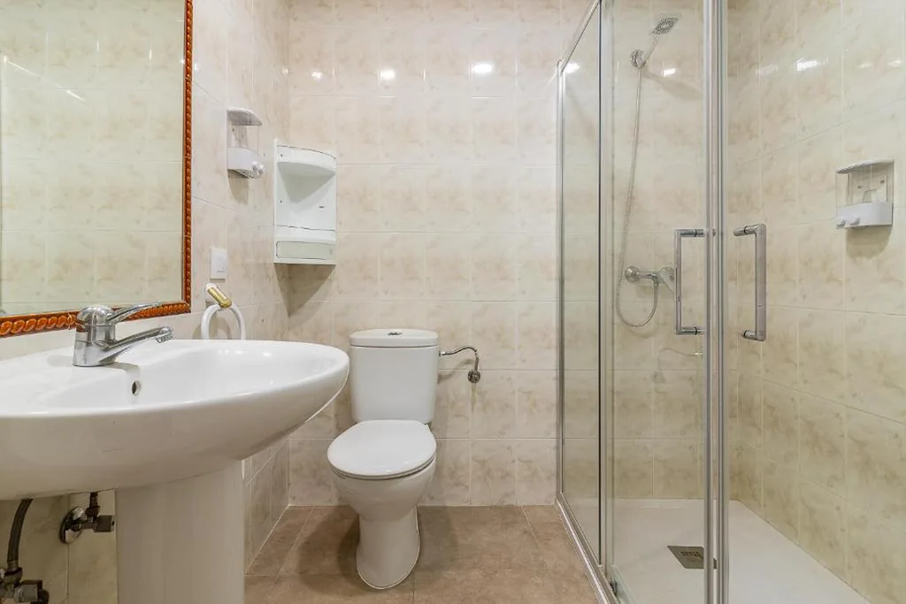 Double Room with Shared Bathroom - 2 Beds — Doña Norma