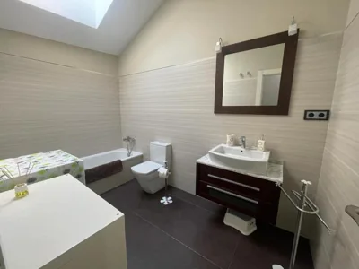 Donde habita el olvido — foto 3