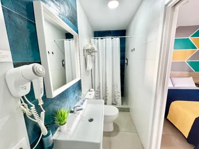DORI ROOMS - Hostal — Foto 2