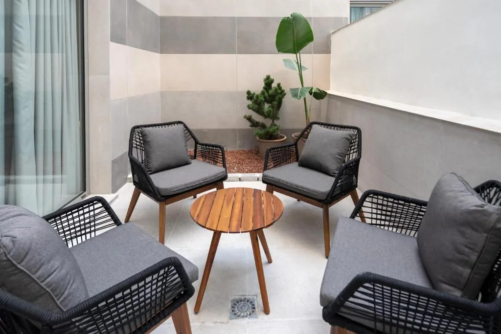 Estudio con terraza — Dorm4You Arena