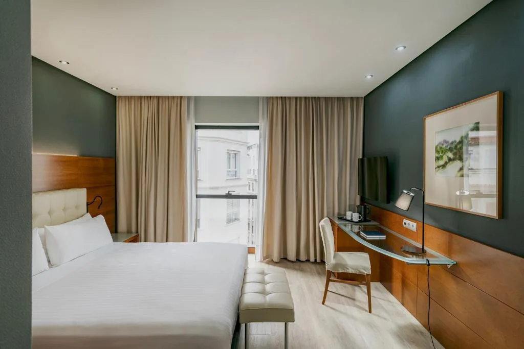 Suite Junior — Dorma Coliseum