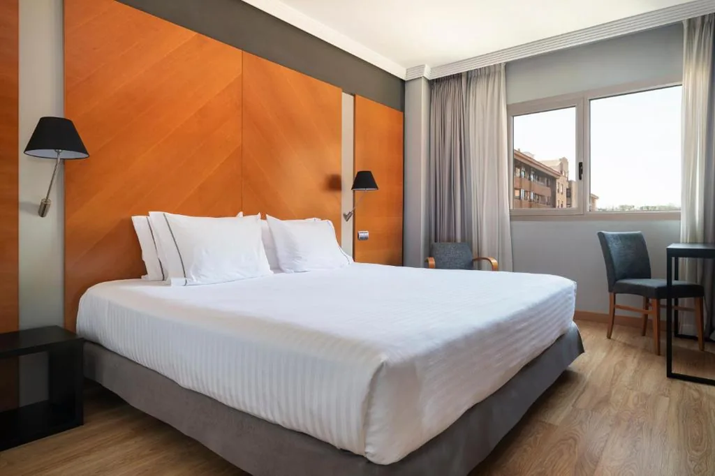 Doppelzimmer – 1 oder 2 Betten — Dorma Juan de Austria