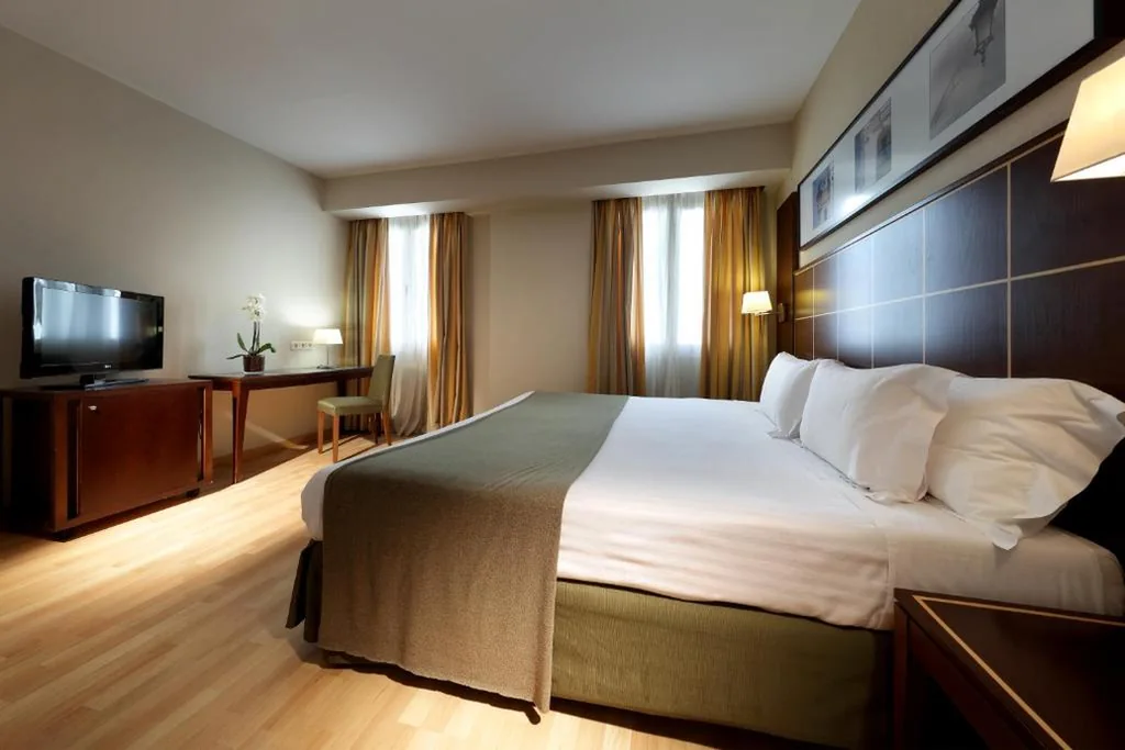 Quadruple Room — Dorma Tartessos