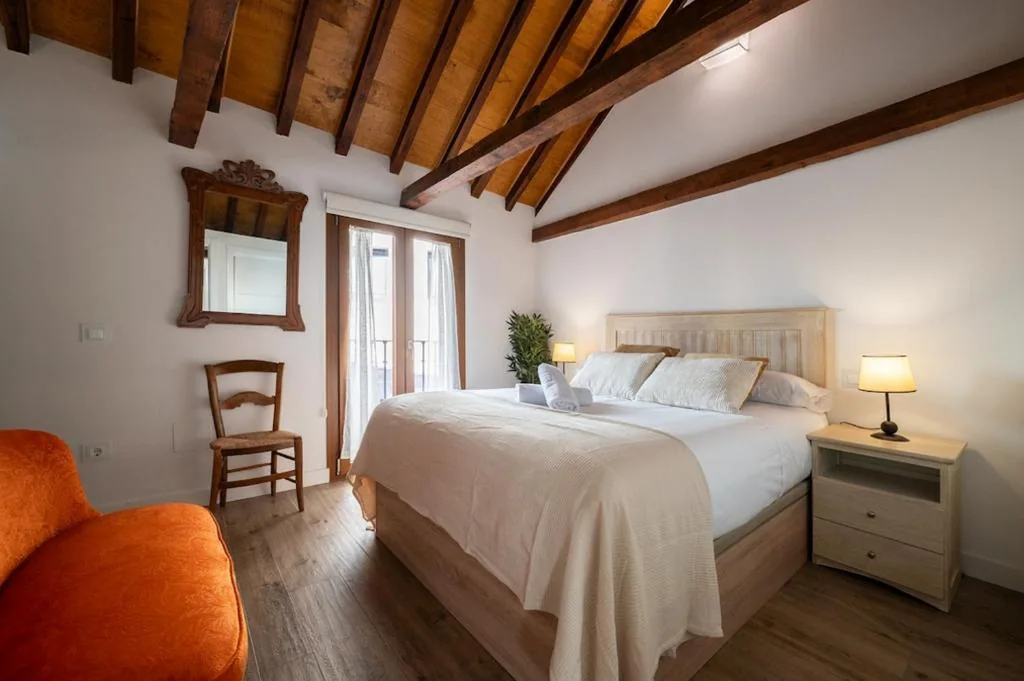 Downtown ChillOut Housing Cathedral Alcázar Views Toledo