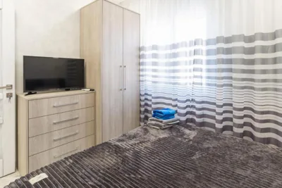 Dream House Rooms Malaga - Habitacion en el apartemento — foto 11