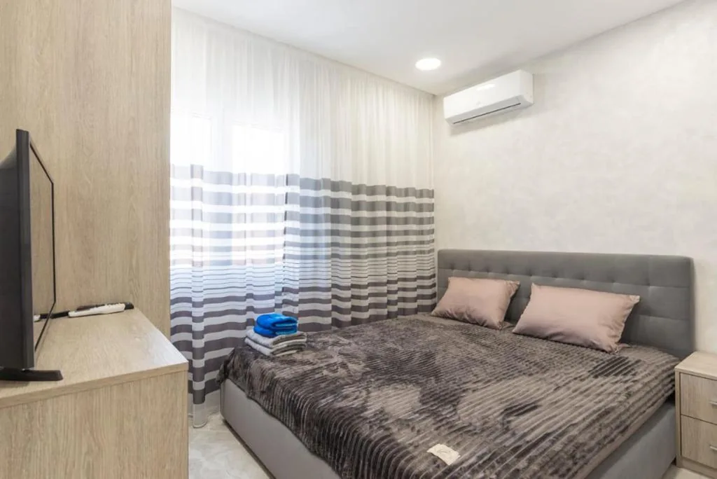 Camera Standard - letto matrimoniale extra-large — Dream House Rooms Malaga - Habitacion en el apartemento