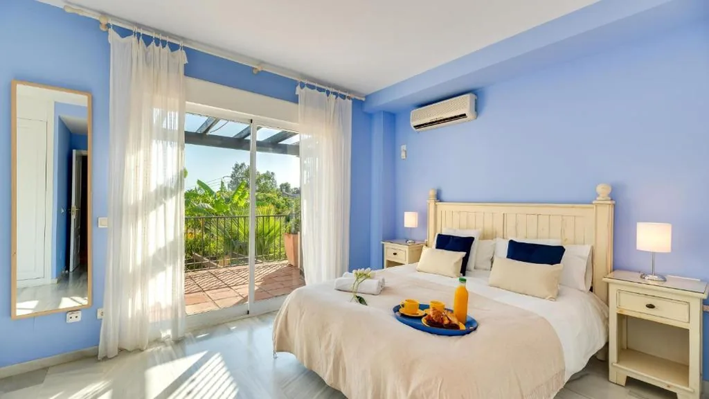 Dream Villa Front Beach Puerto Banus