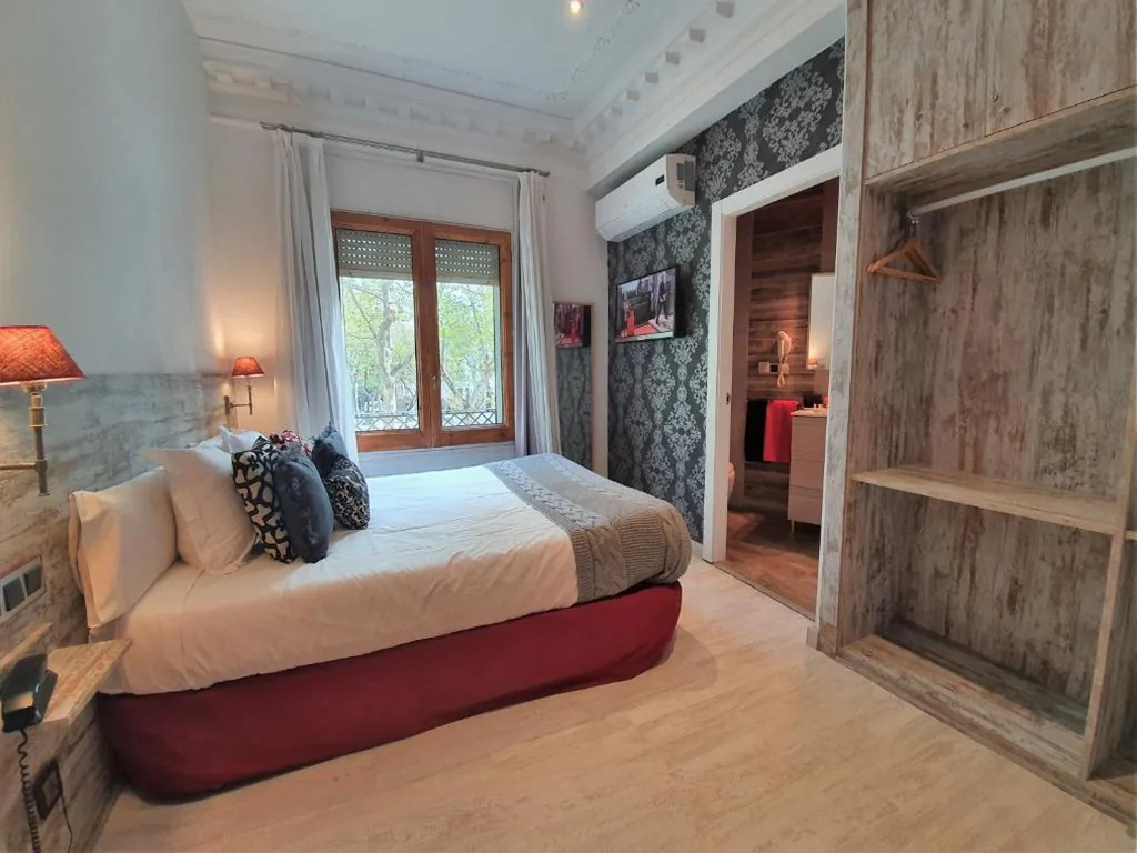 Habitación Doble con vistas — DreamKeys Barcelona City