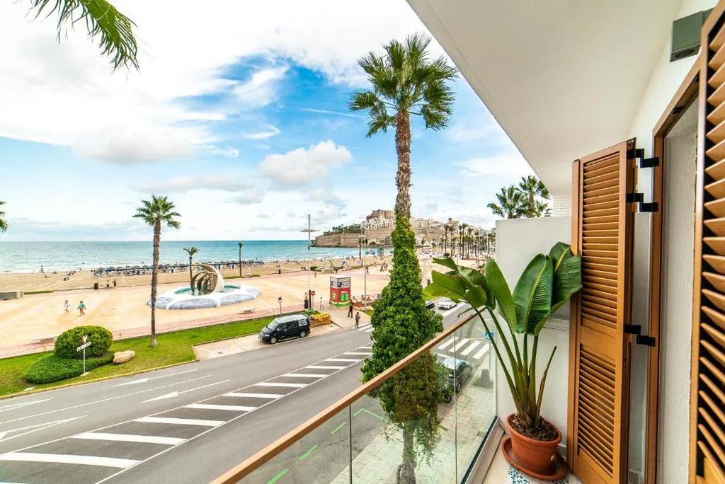 Double Room with Balcony and Sea View — Duna Hotel Boutique
