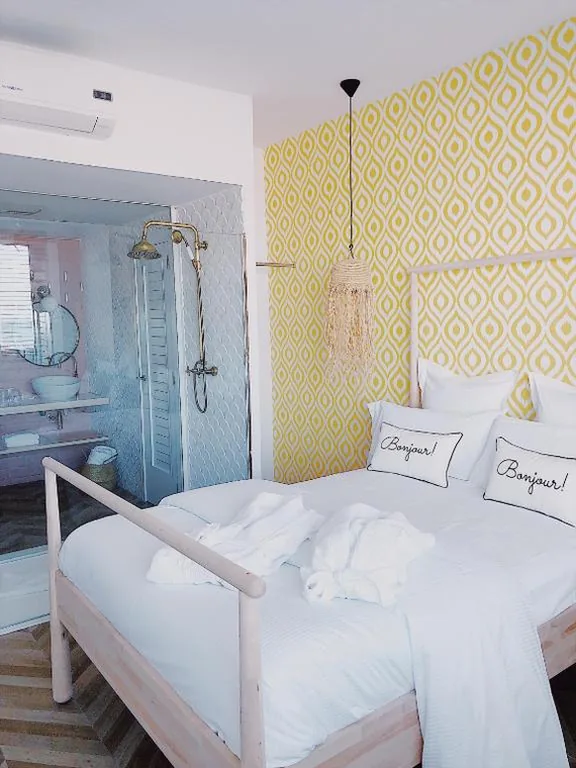 Deluxe Double Room with Sea View — Duna Hotel Boutique