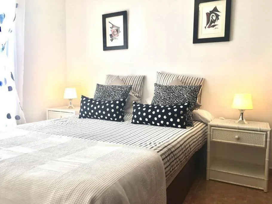 Huis met 3 slaapkamers — Duplex 3 dormitorios con parking privado