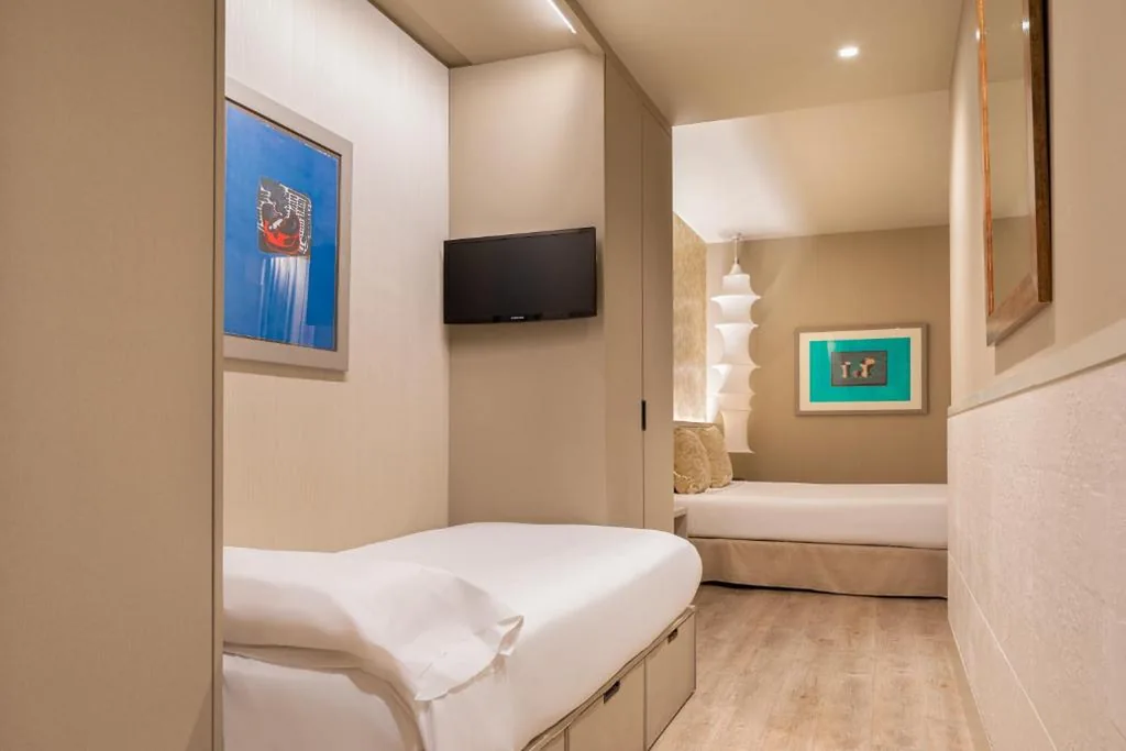 Camera Doppia Superior con letto supplementare — Duquesa de Cardona Hotel 4 Sup by Grup Duquessa