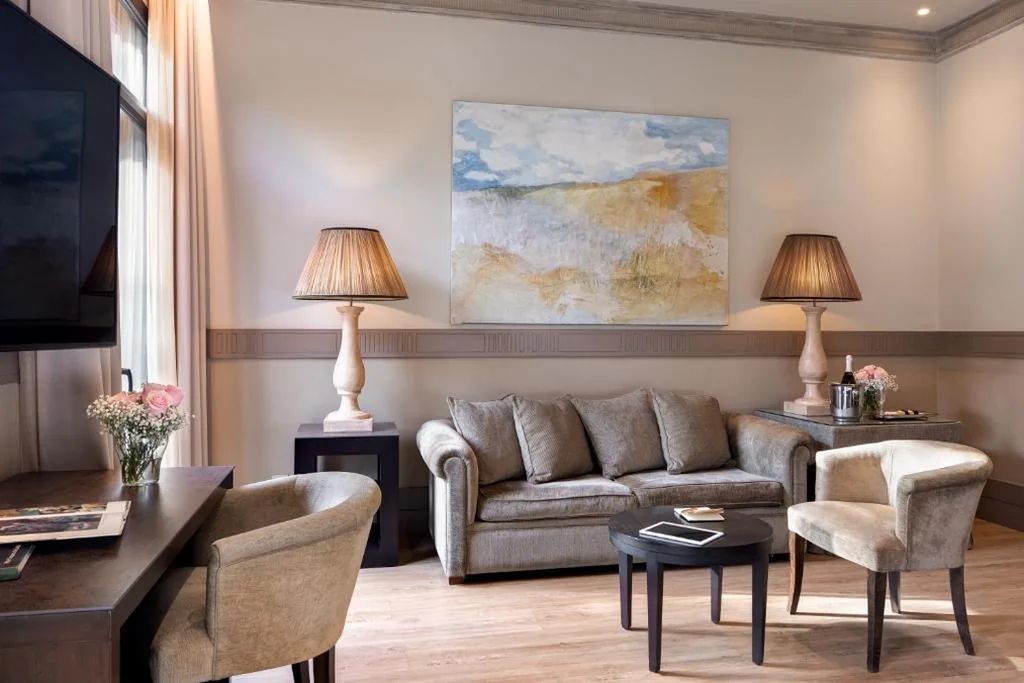 Junior Suite — Duquesa de Cardona Hotel 4 Sup by Grup Duquessa