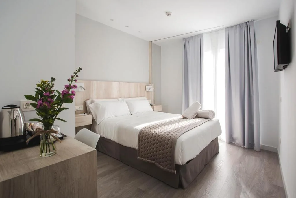 Habitación Doble con balcón — DWO Ábaster