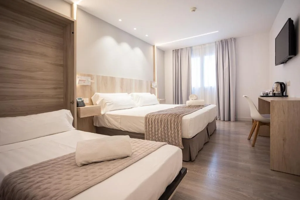 Habitación Triple — DWO Ábaster