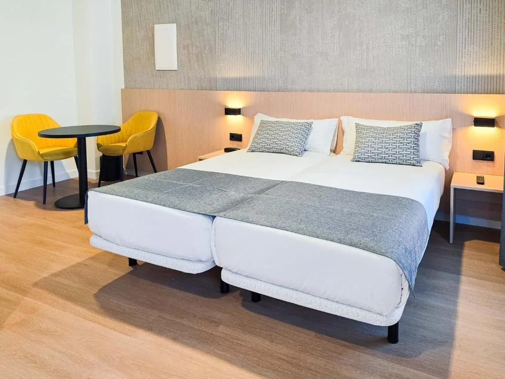 Superior Double Room — DWO San Sebastián