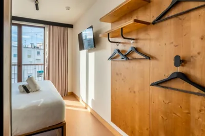 easyHotel Valencia Ciutat Vella — foto 10