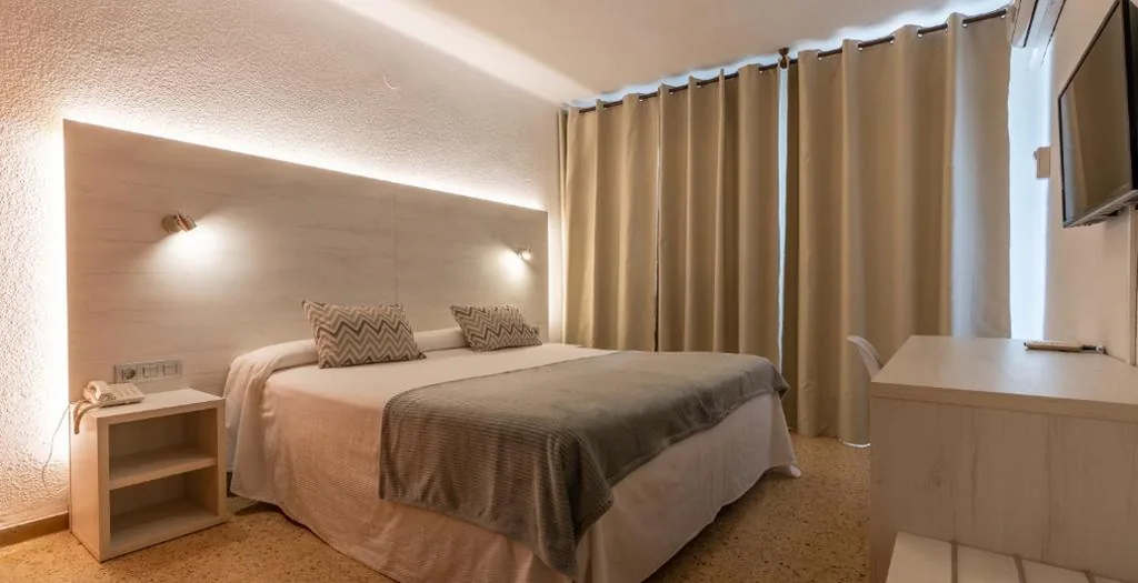 双人间 — Eco Avenida Hotel & Parking