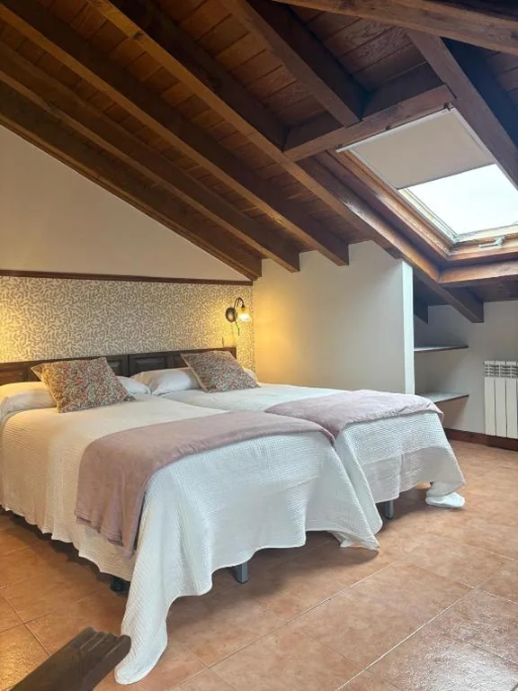 Habitación Doble Estándar - 2 camas — Eco de las Cuevas