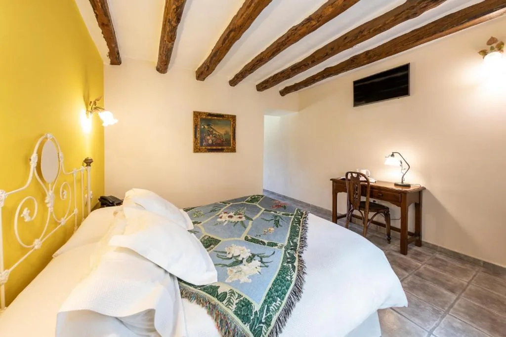 Tweepersoonskamer — Eco Hotel con encanto Masía la Mota B&B
