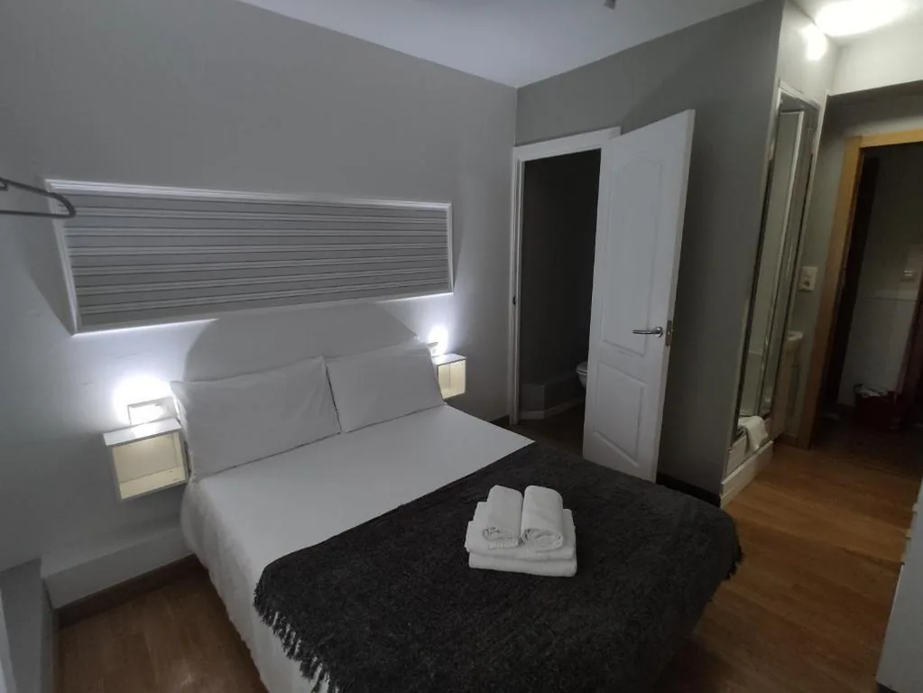 Habitación Doble Económica — Ecorooms SCQ estación