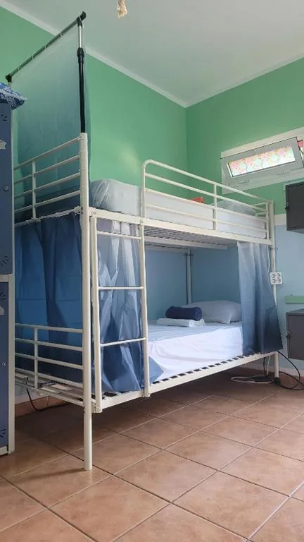 Eenpersoonsbed in gemengde slaapzaal — Eden GuestHouse