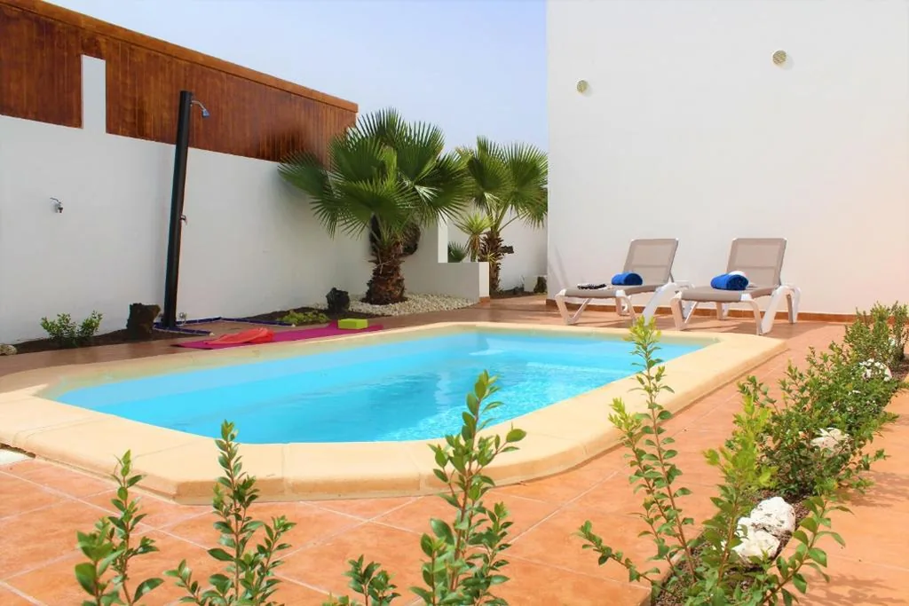 Villa frente a la playa — Eesha by Privilege Bay