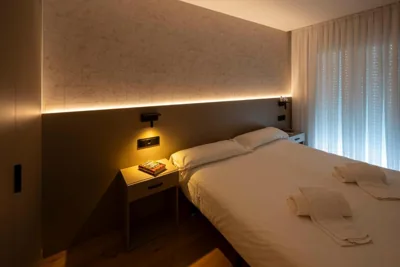 EightRooms La Rioja Pension — foto 11