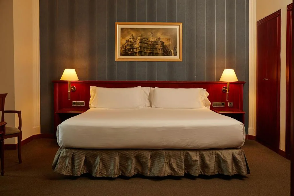 Habitación Doble (1-2 adultos) — El Avenida Palace