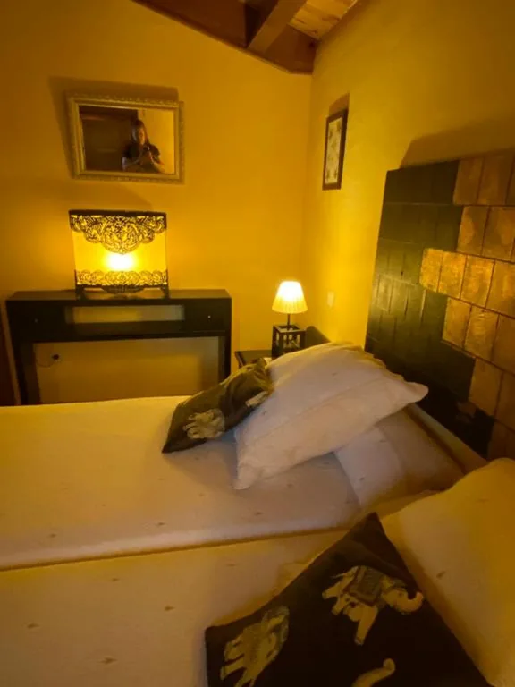 Habitación Doble Estándar con vistas a la montaña - 2 camas — El Balcón De Alboreca