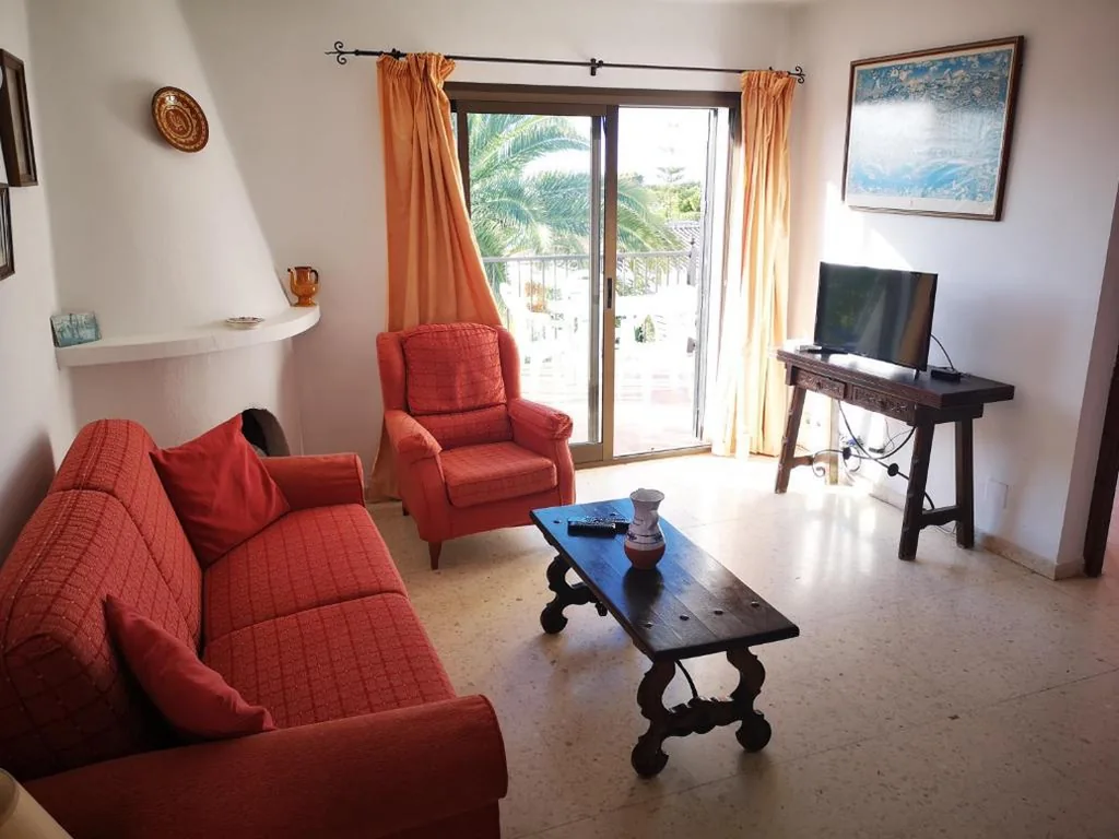 Apartamento de 2 dormitorios (5 adultos) — El Capistrano